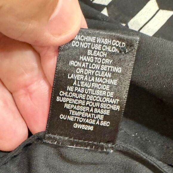 L.A.M.B. Blouse. Black/White. Size 2. - Picture 8 of 9